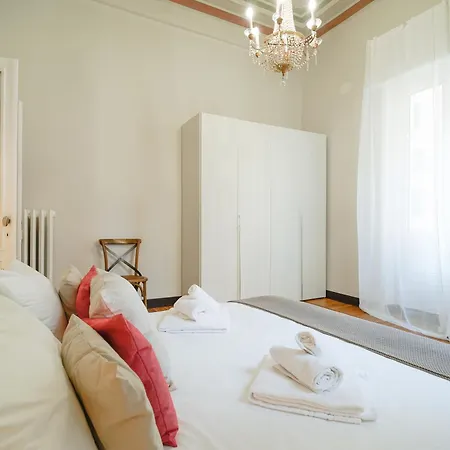 Soffitti Affrescati - 2 Bedrooms - Ac - 1g Wi-fi * ג'נובה